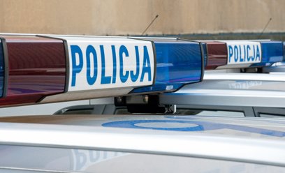Mężczyzna z nożami wtargnął na procesję Bożego Ciała. Interweniowała policja