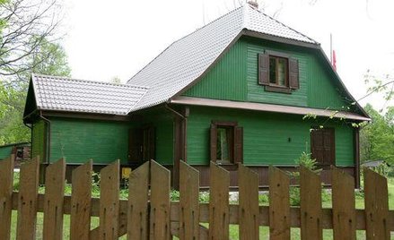 Czy bliscy zmarłego leśnika mogą wykupić jego mieszkanie służbowe?