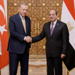 Prezydenci Recep Erdogan i Abd al-Fatah Sisi z żonami u boku Emine Erdogan (z lewej) i Entisar Amer 