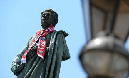 Pomnik Adama Mickiewicza na Rynku Głównym w Krakowie