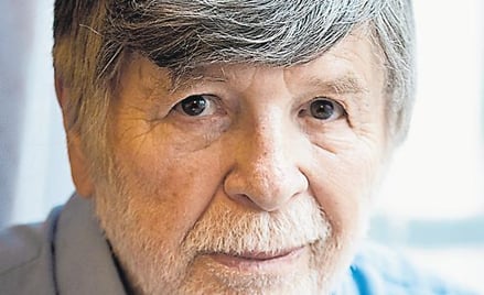 Szewach Weiss