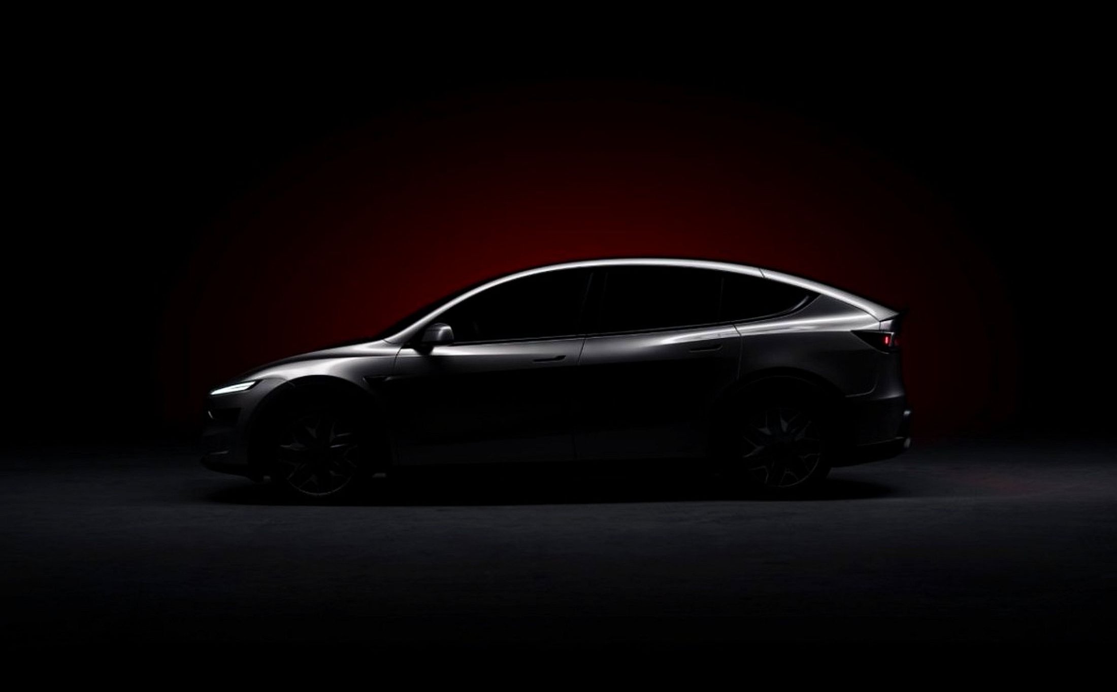 Tesla zapowiada nowy model. Premiera już jesienią. Mamy pierwsze zdjęcia