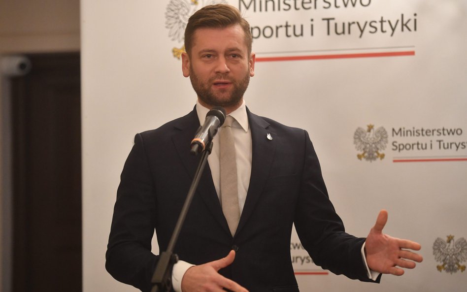 Minister sportu Kamil Bortniczuk o polskiej strategii: - Bojkot od razu? Nie, ale jeśli MKOl się nie