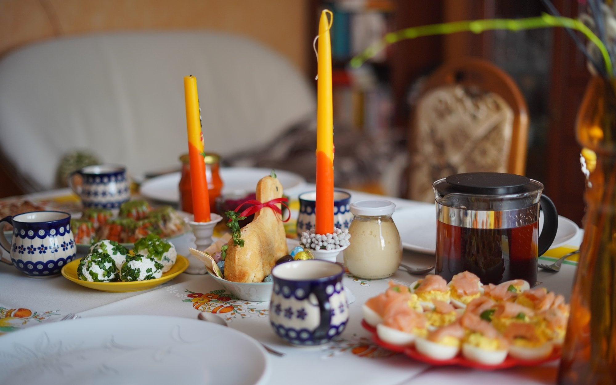 Polacy zaciskają pasa przed świętami. Handel reaguje falą promocji