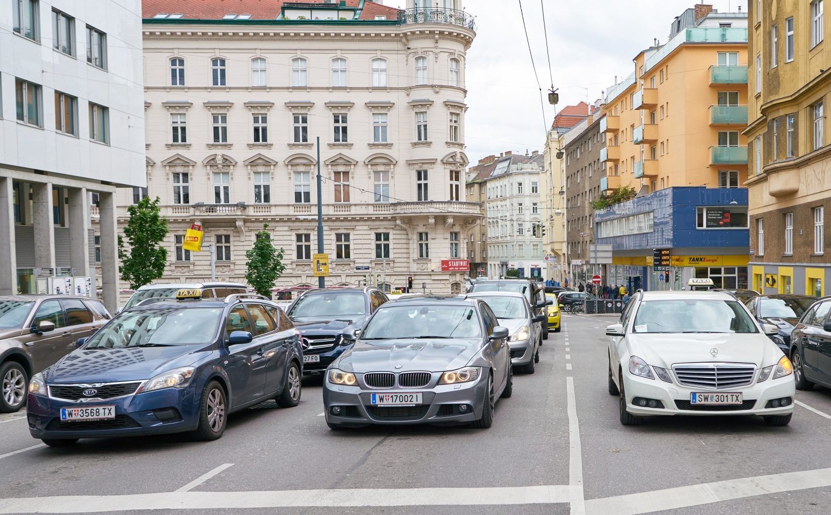Austria wprowadza kontrolę wjazdu do miast. Mandaty sięgną choćby 2180 euro