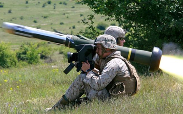 Ameryka Trumpa dostarczyła Ukrainie prawdziwą broń – pociski Javelin