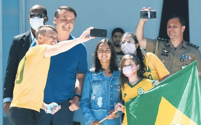 Prezydent Brazylii Jair Bolsonaro w ostatnich tygodniach wielokrotnie pokazywał, że nic sobie nie ro