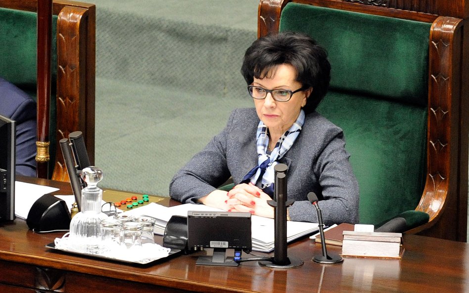Maksymilian Stanulewicz: Reasumpcja. Ostrożnie z porównaniami
