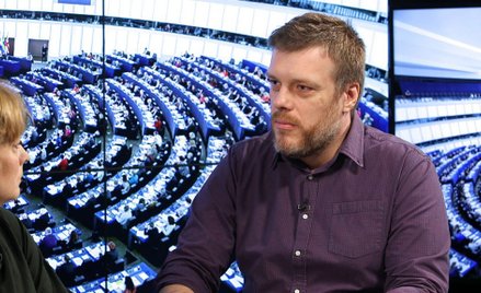 Zandberg: Milioner płaci mniejsze podatki niż sprzątaczka. To jest Polska dzisiaj