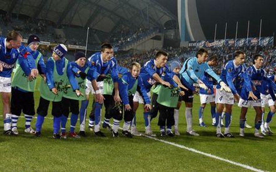 Po przerwie Lech strzelał gole mniej więcej w tym samym czasie gry, co Legia w Homlu i skutek był ta