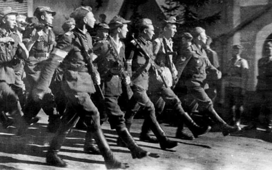 Defilada Brygady Świętokrzyskiej, Czechy, maj 1945 r.