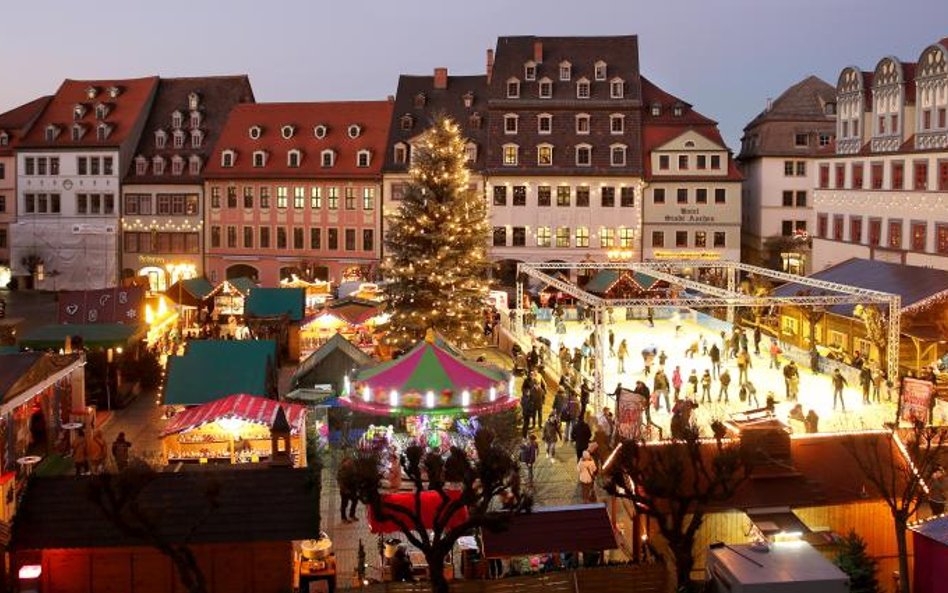Bożonarodzeniowy kiermasz w Naumburg an der Saale na wschodzie Niemiec