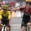 Egan Bernal (w żółtej koszulce) i Geraint Thomas, czyli dwa asy grupy Ineos