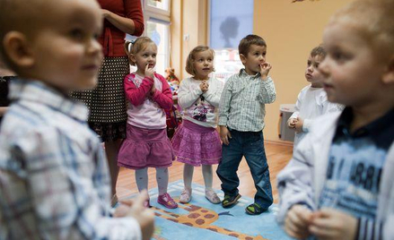 Niezgodne z prawem jest pobieranie opłaty za każdą rozpoczętą godzinę ponad czas zadeklarowany w umo