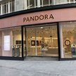 Zaskakująca decyzja Pandory. Przez wzrost cen zastąpi srebro… platyną