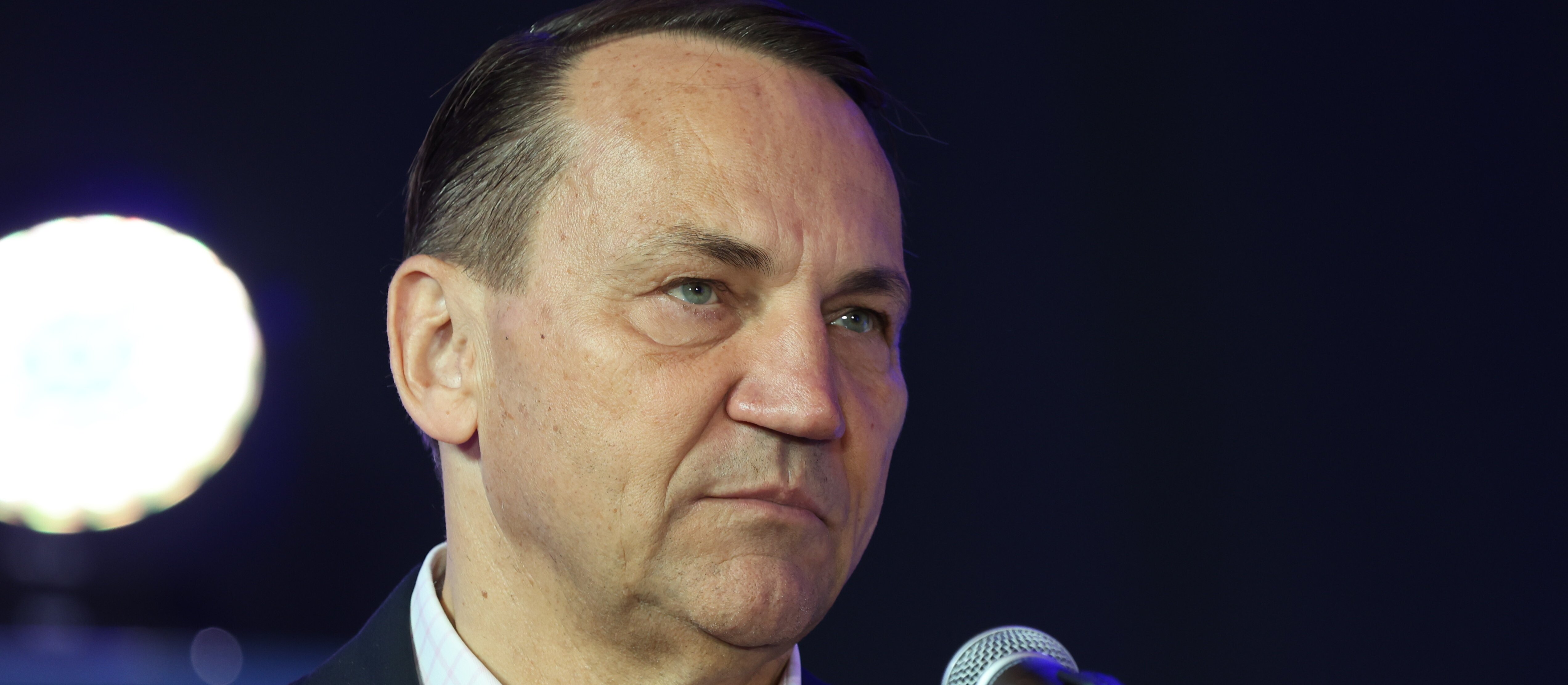 Radosław Sikorski responds to an op-ed in “Rz.” “Working in the public sector is simply a calling.”