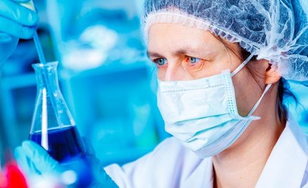 Noblista: Kobiety naukowcy? Płaczą,rozpraszają