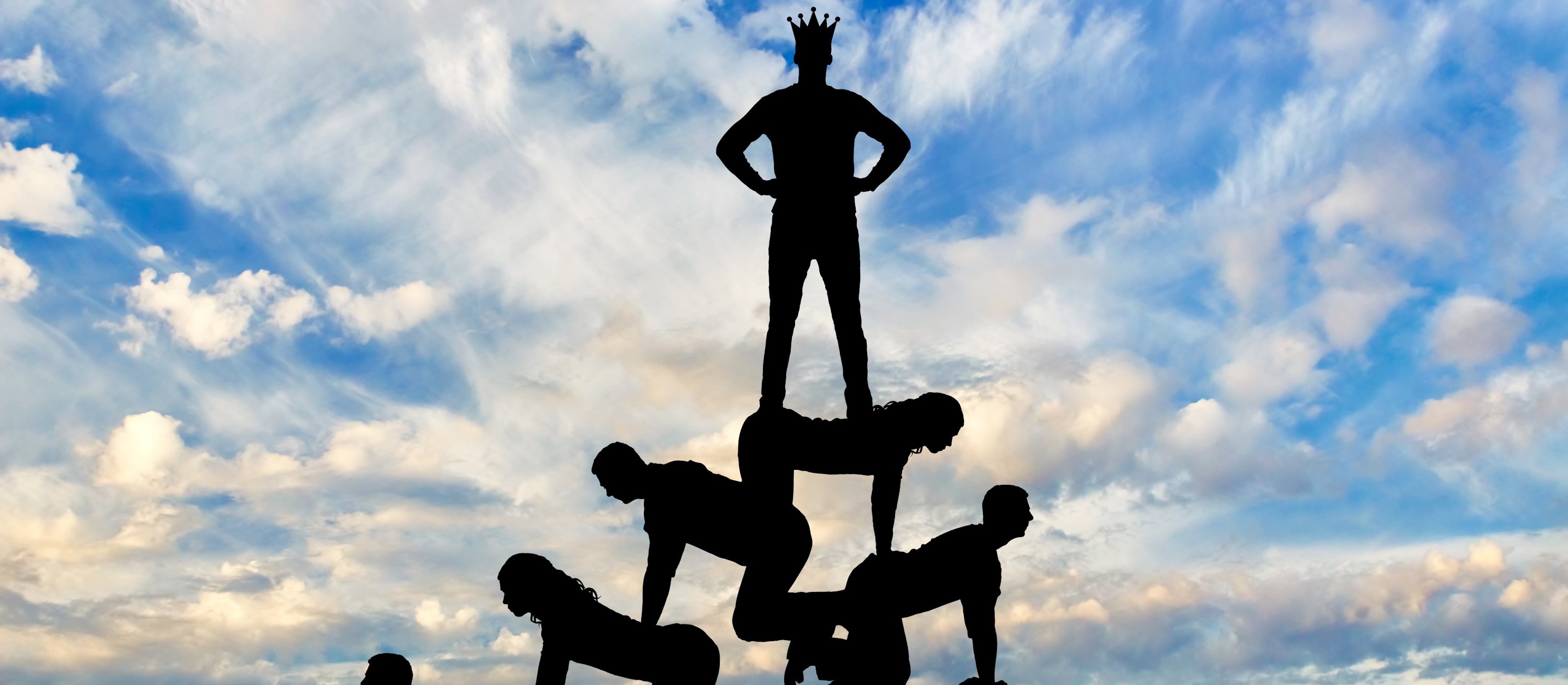 Narcyz nie wyrządza tak poważnych szkód jak osobowości antyspołeczne. Psycholożka obala mity