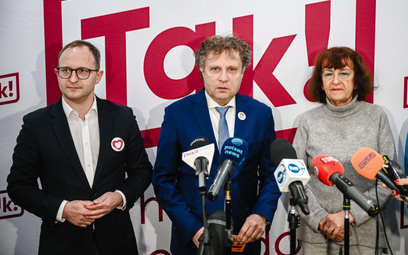 Jacek Karnowski (w środku), do niedawna prezydent Sopotu, zdobył fotel w Sejmie, ale jego współpraco