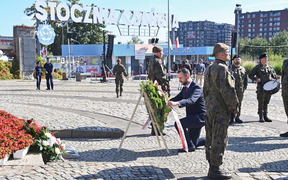 Obchody 44. rocznicy podpisania Porozumień Sierpniowych. Wicepremier, minister obrony narodowej Wład