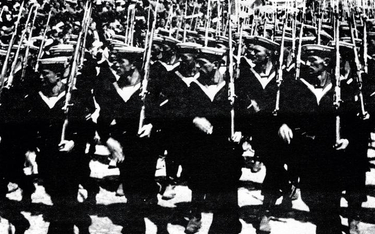 Defilada marynarzy podczas Dni Morza, czerwiec 1939 r.