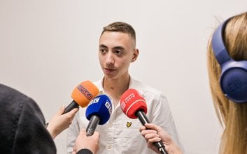 Danił – osiemnastoletni pacjent – zapewnia, że czuje się już bardzo dobrze