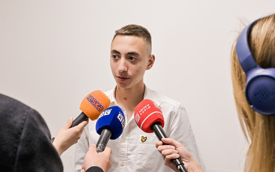 Danił – osiemnastoletni pacjent – zapewnia, że czuje się już bardzo dobrze