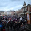Kraków, manifestacja przeciwko nowelizacji ustawy o radiofonii i telewizji