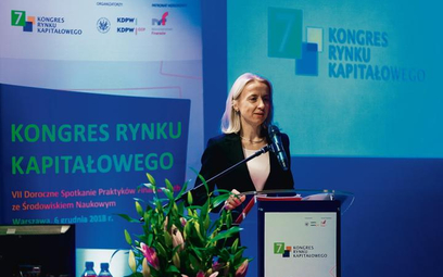 Teresa Czerwińska, minister finansów, zapowiedziała przygotowanie strategii rynku kapitałowego do ko