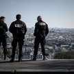 Francja: Policjanci będą mogli nosić broń po służbie