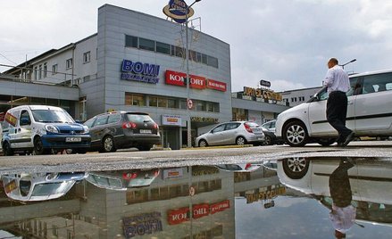 Apartamenty i biura zamiast handlu