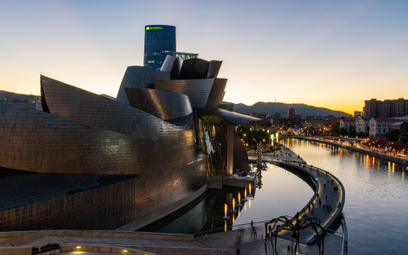 Budynek muzeum stał się nową wizytówką Bilbao.