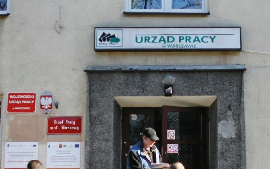 Eksperci podkreślają, że urzędy pracy muszą lepiej wydawać pieniądze