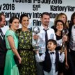 Szabolcs Hajdu (w środku) zdobył dwa Kryształowe Globusy. Na zdjęciu z ekipą swojego filmu