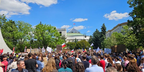 Wielki protest naukowców pod Sejmem. „Nauka to nie koszt, to inwestycja”