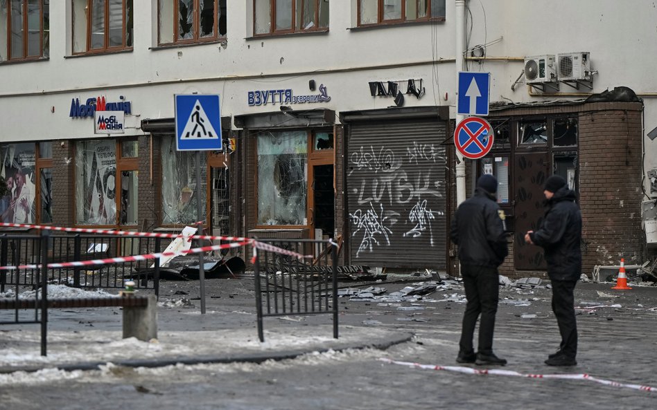 Policja na miejscu zamachu we Lwowie