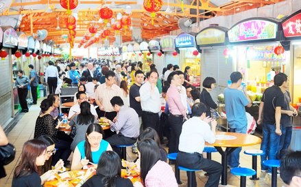 &#x2265;Mieszanka kultur i narod&#xf3;w przek&#x142;ada si&#x119; na prawdziwy raj ulicznego jedzeni