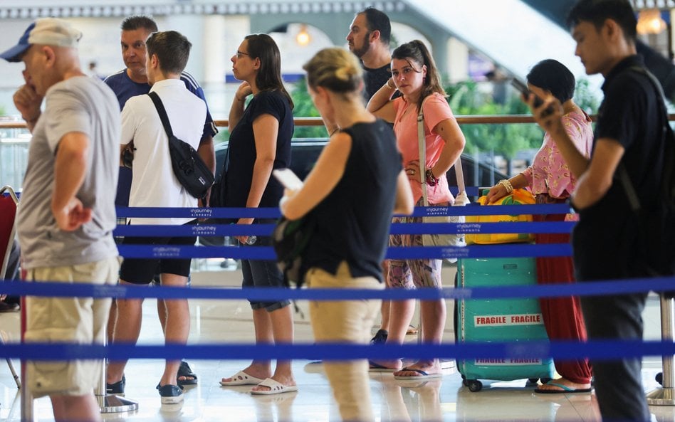 W związku z wybuchem wojny wielu Polaków utknęło w Dubaju