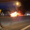 Moskwa: Tesla doszczętnie spłonęła po uderzeniu w lawetę