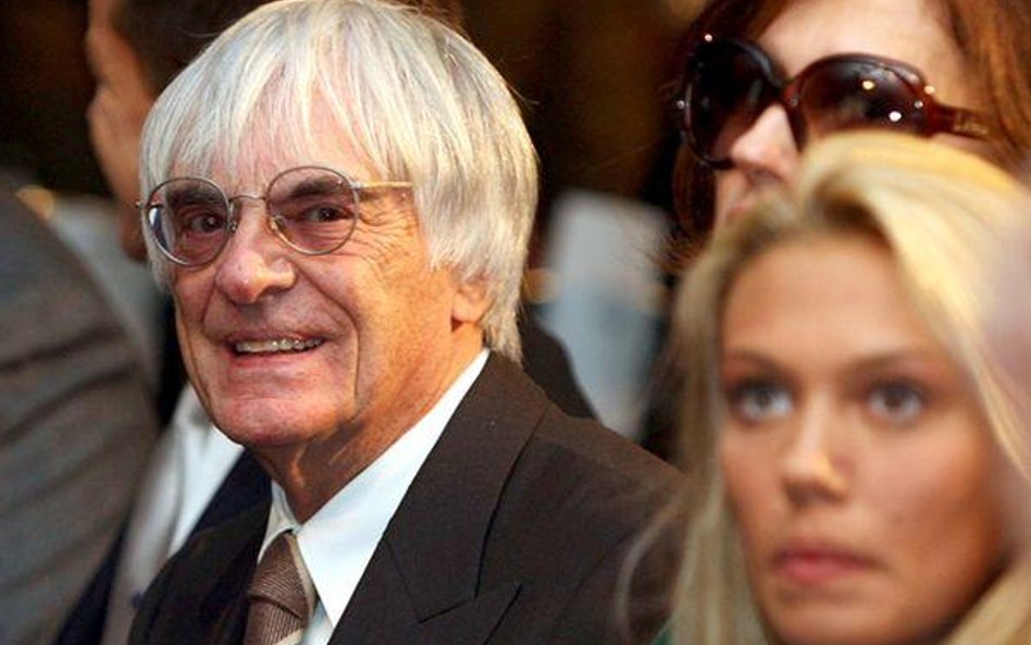 Bernie Ecclestone niemal zawsze pojawia się w towarzystwie pięknych kobiet