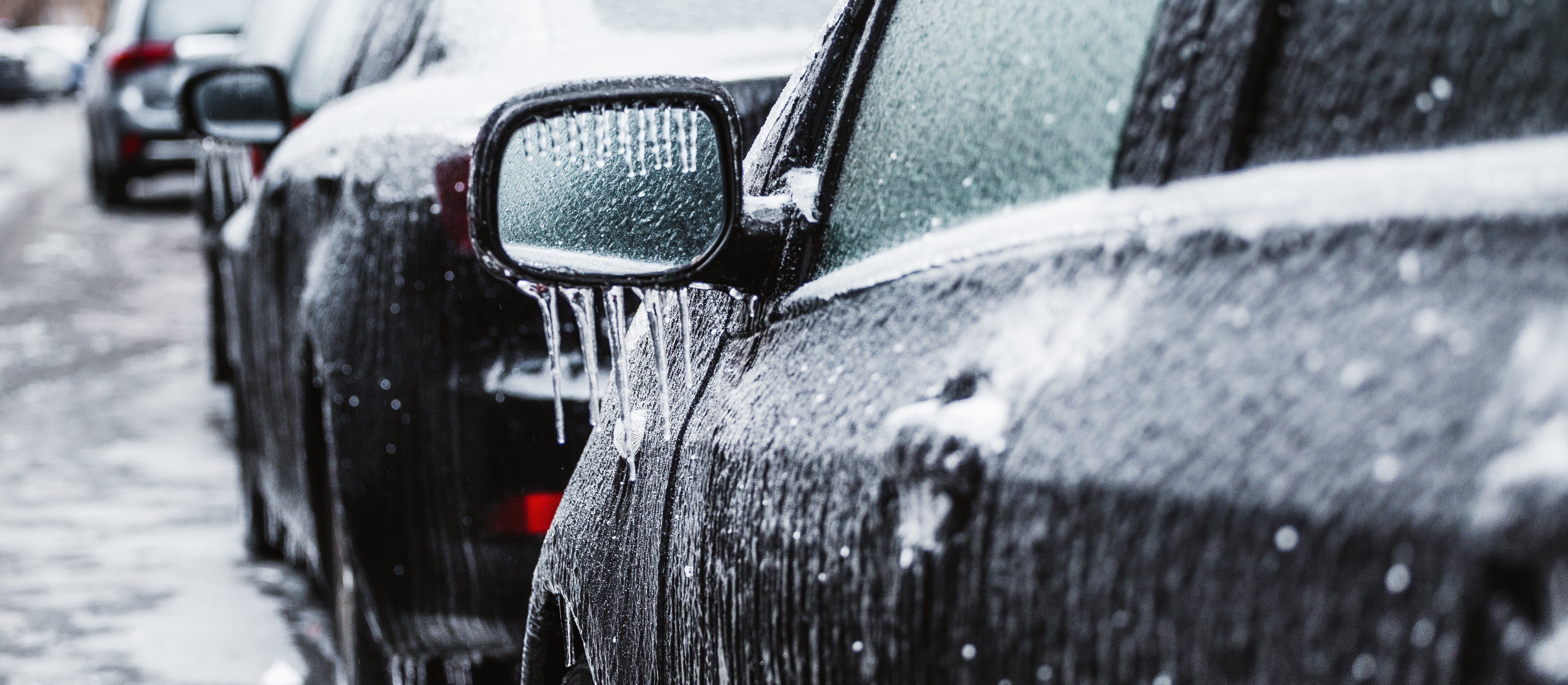 Marznący deszcz, a później ochłodzenie: Jaka pogoda czeka nas w najbliższych dniach?
