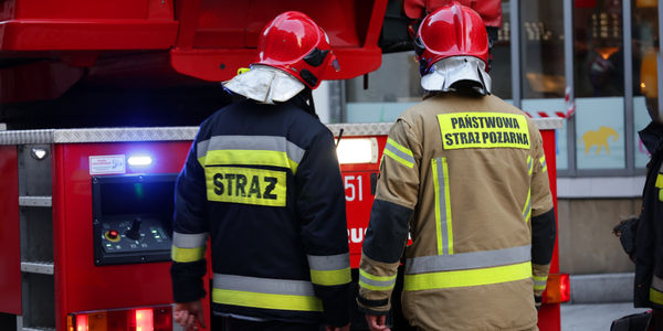 Pożar we wrocławskim Sky Tower. Strażacy zarządzili ewakuację budynku