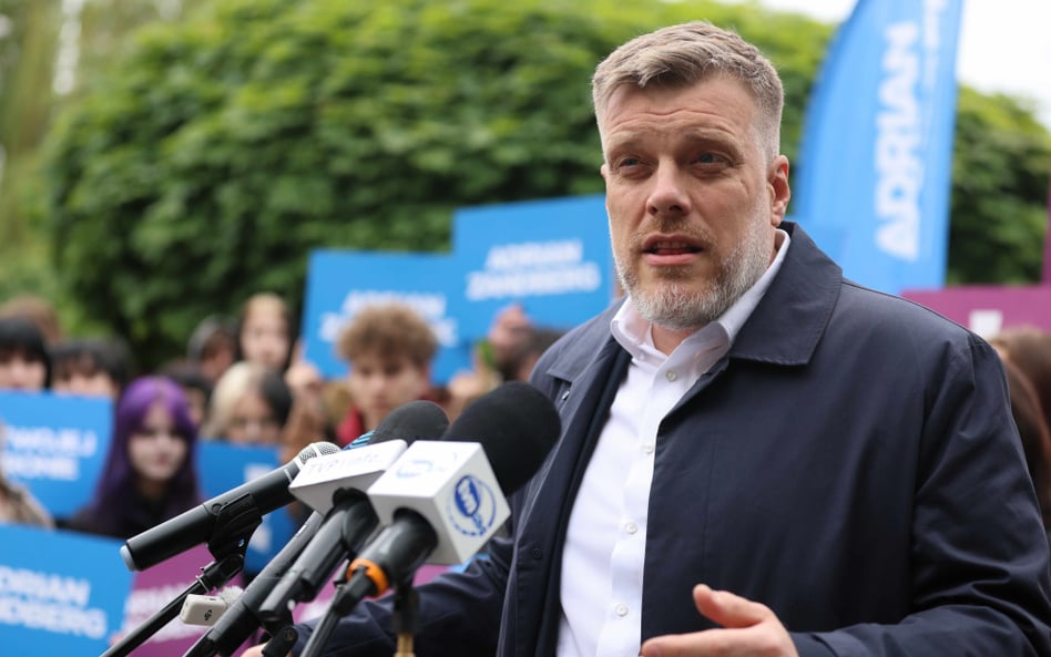 Kandydat Partii Razem na prezydenta Adrian Zandberg podczas wiecu w Bielsku-Białej