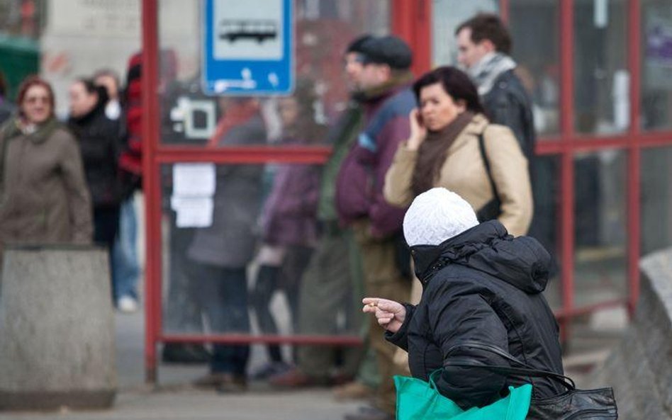 Polacy źle oceniają sytuację polityczną i gospodarczą