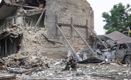 Okazuje się, że najwięcej zwolenników pomocy wojskowej dla Ukrainy jest wśród osób, które deklarują 