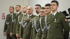 Obecnie w polskim wojsku służą tylko żołnierze zawodowi i ochotnicy. Czy to powinno się zmienić?