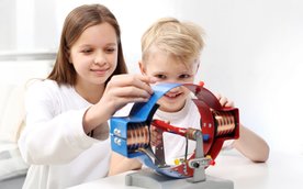 Warsztaty naukowe dla dzieci / zdjęcie ilustracyjne