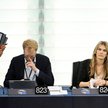Była wiceprzewodnicząca Parlementu Europejskiego Eva Kaili (z prawej), główna bohaterka afery Katarg