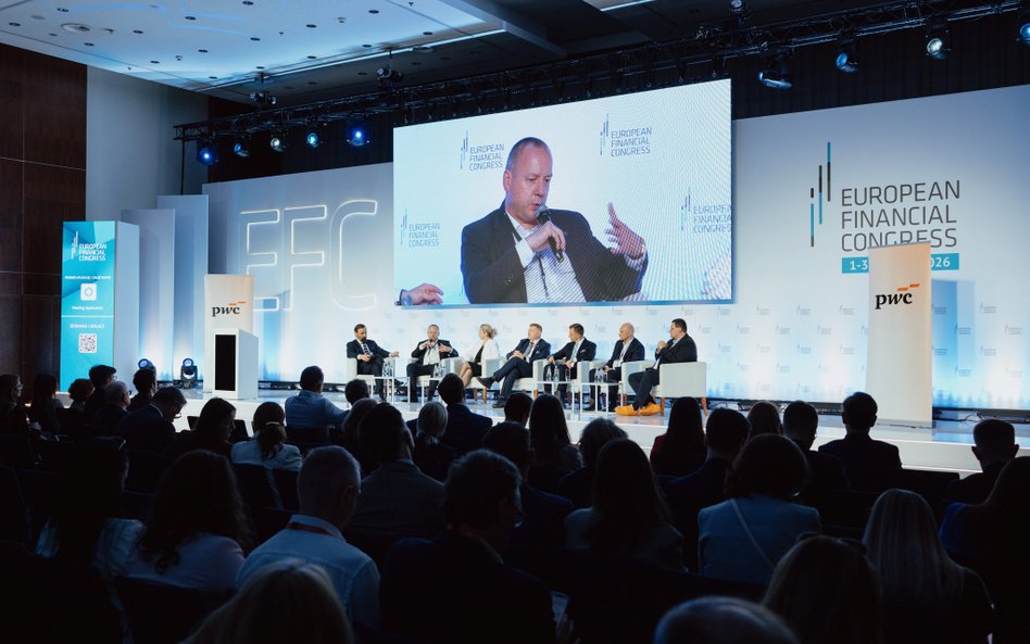 Uczestnicy panelu „Instytucje finansowe w epoce innowacji: kto na tym wygra?”