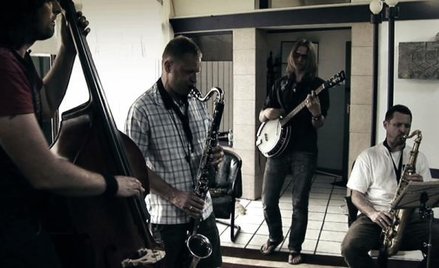 Tymon Tymański, Mikołaj Trzaska, Leszek Możdżer i Maciej Sikała, czyli dawna Miłość.